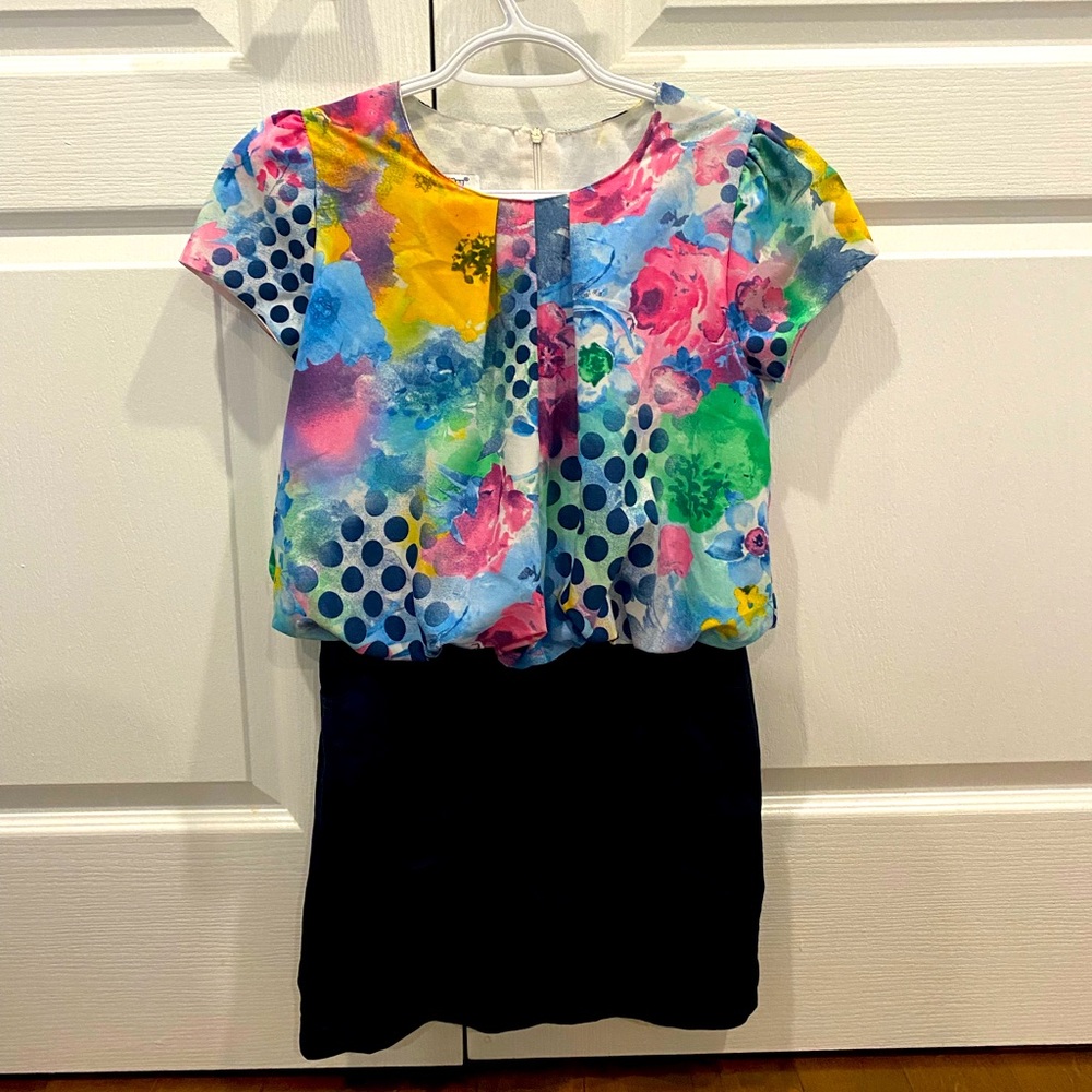 Colourful dress!